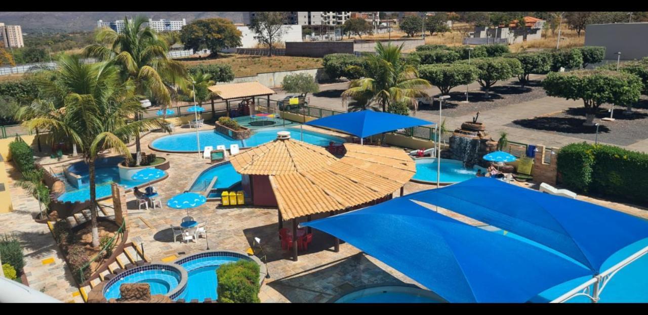 Lindos Flats Com 7 Piscinas, Bar Molhado, Restaurante - Perto Do Centro De Caldas Novas! Lägenhet Exteriör bild